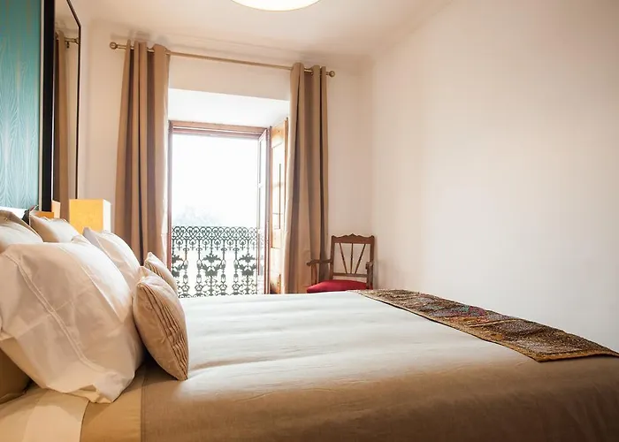 Bairrus - Cathedral * Lisbon